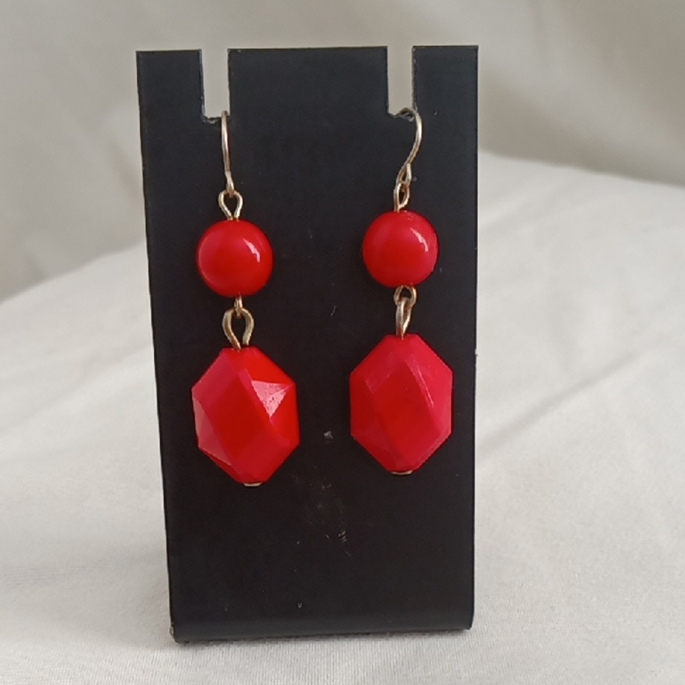 Elegant Red Dangle Earrings